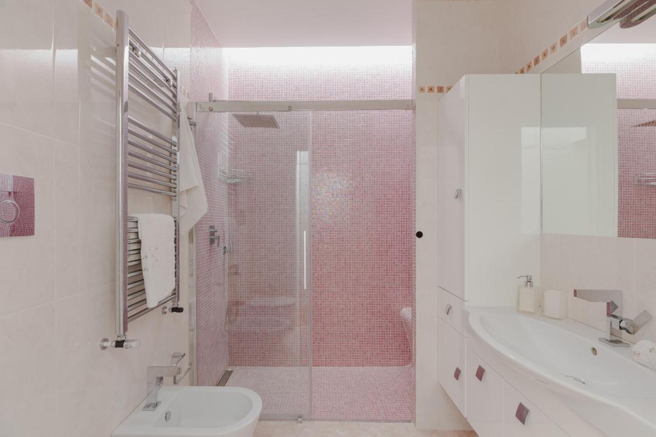 Tritone Minimal Appartement Rome Buitenkant foto
