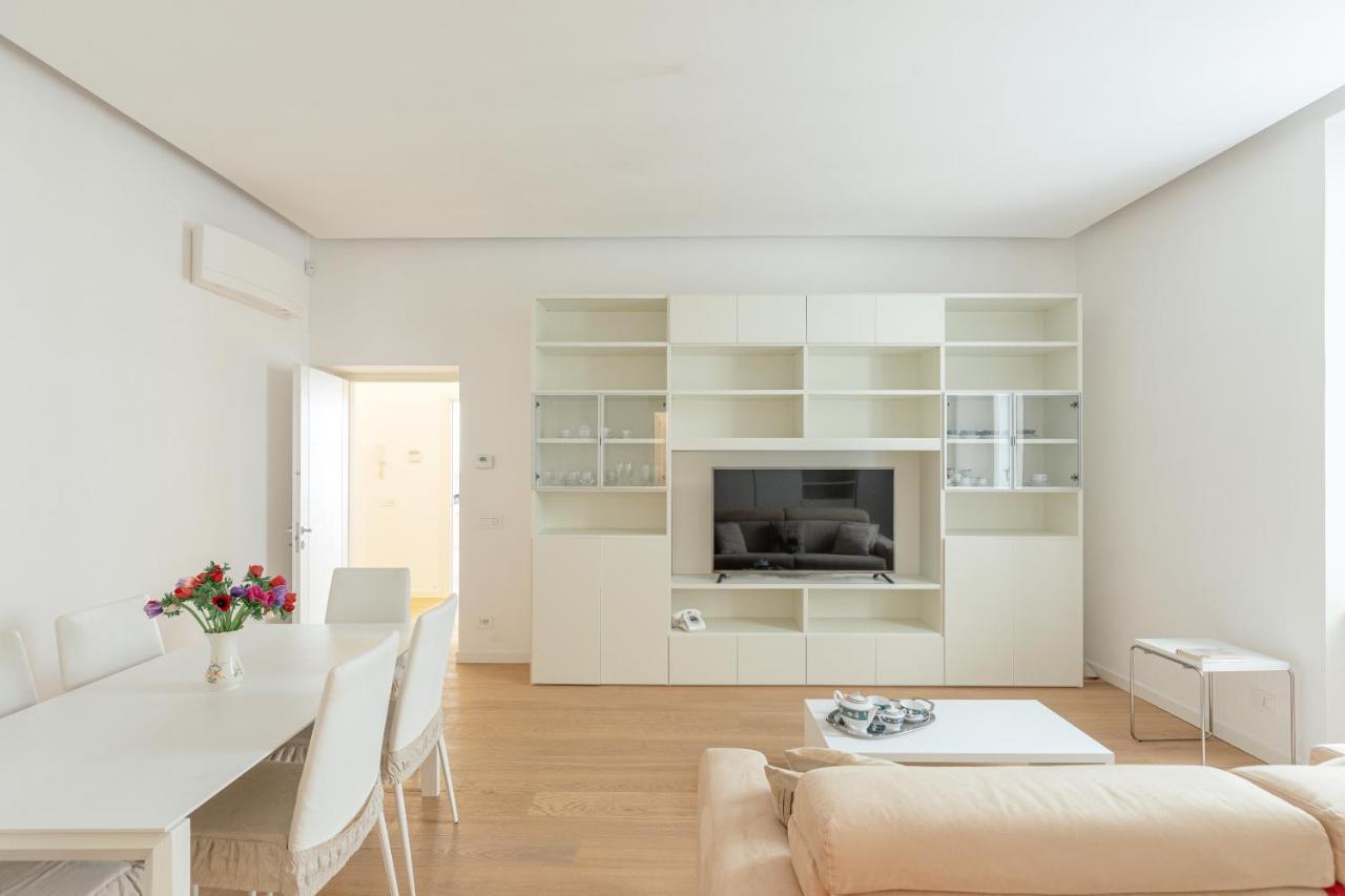 Tritone Minimal Appartement Rome Buitenkant foto
