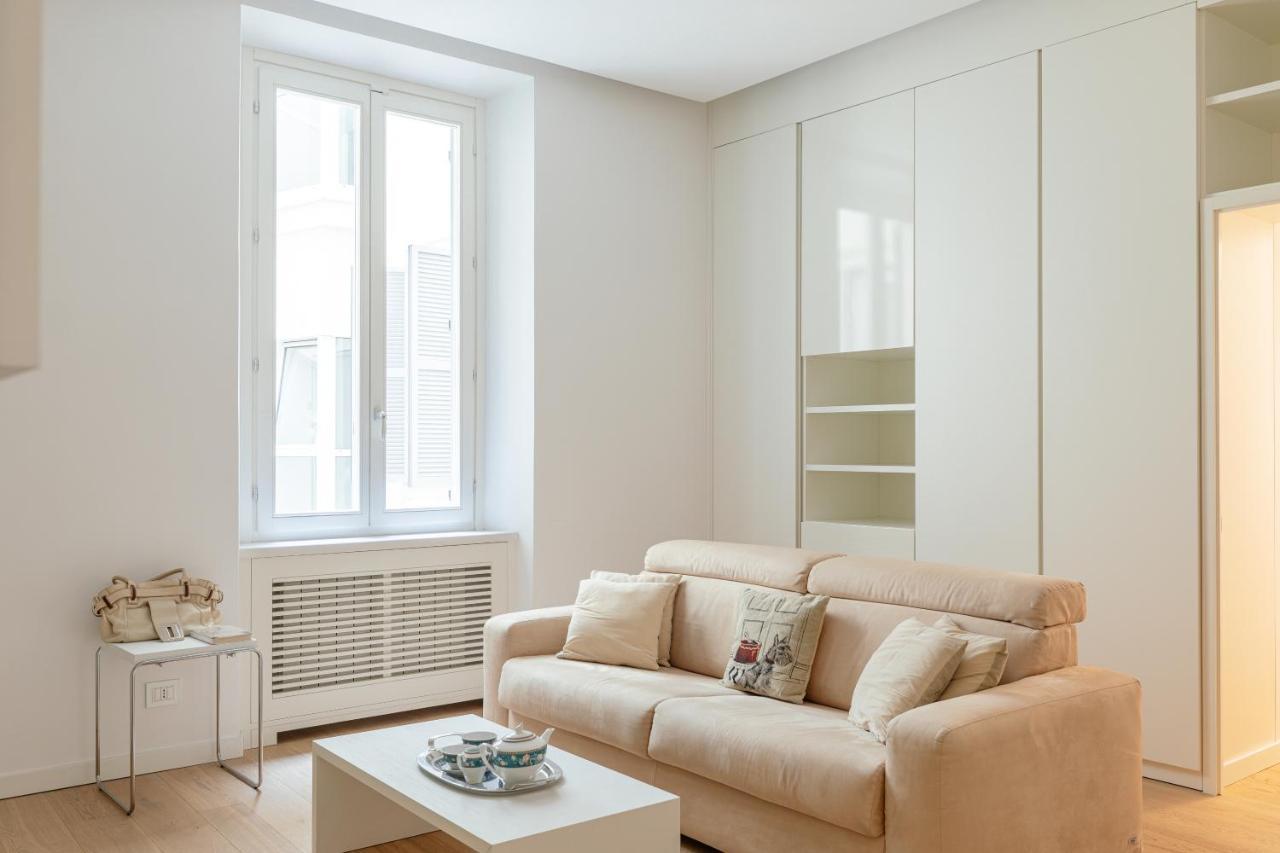 Tritone Minimal Appartement Rome Buitenkant foto