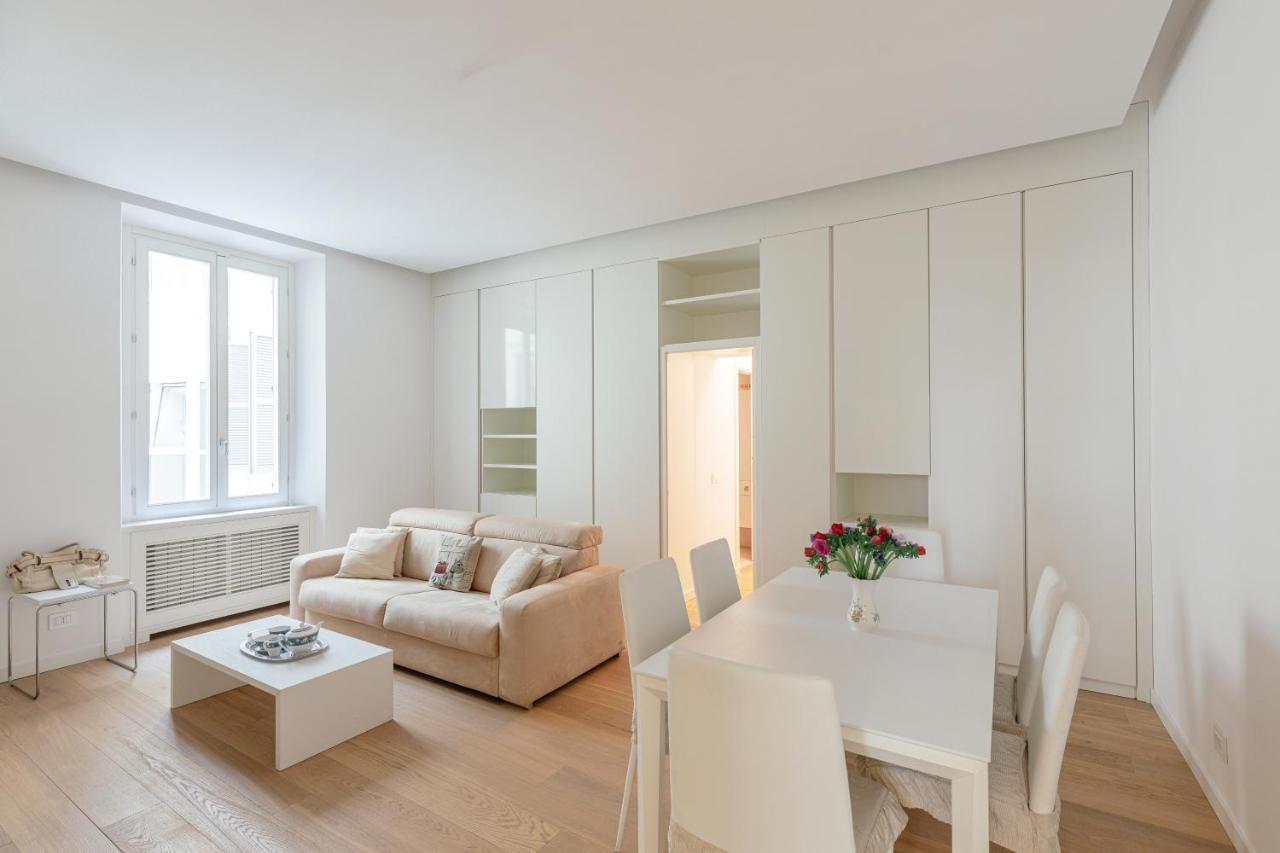 Tritone Minimal Appartement Rome Buitenkant foto