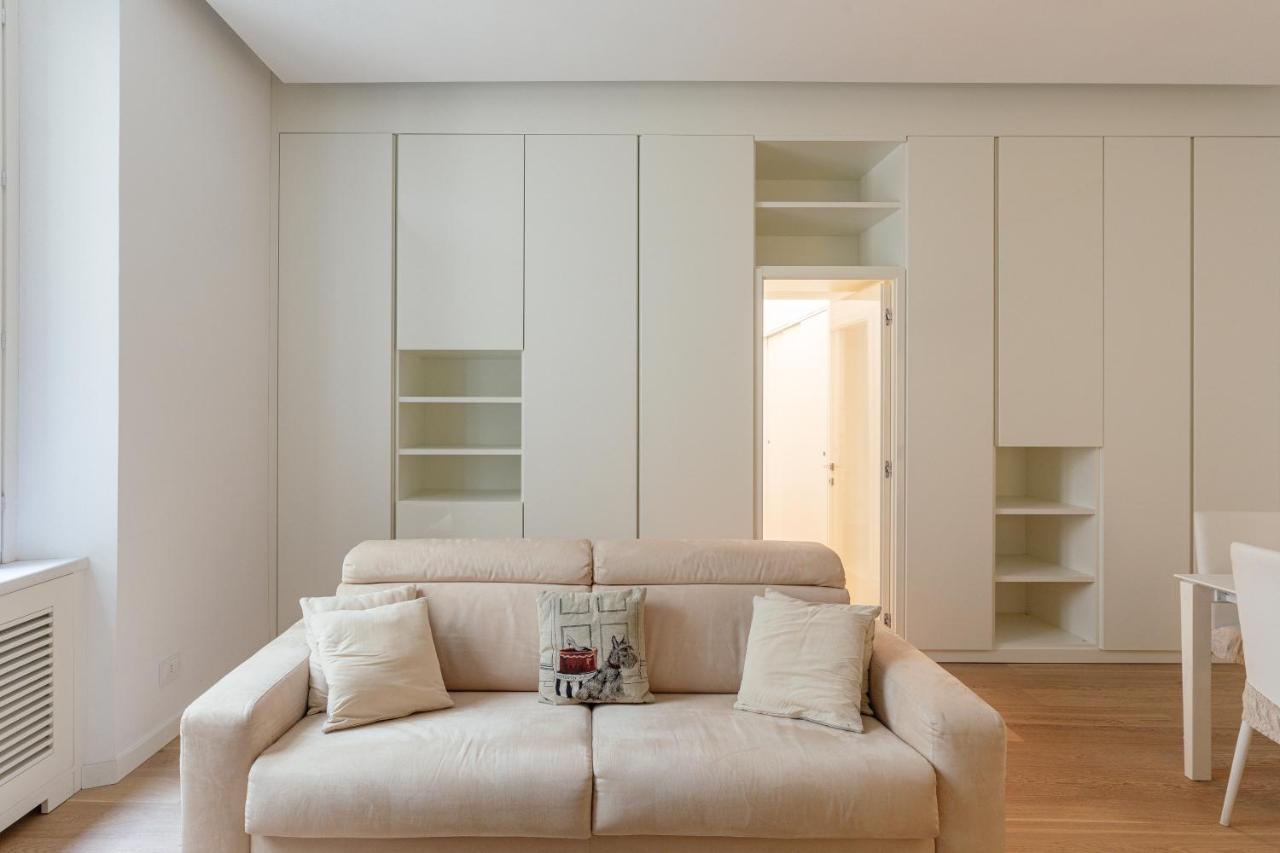 Tritone Minimal Appartement Rome Buitenkant foto