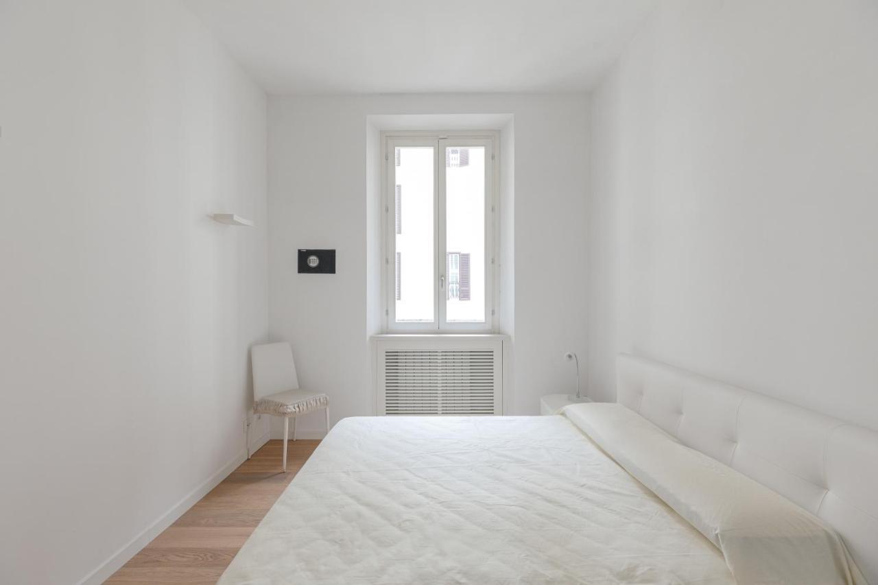 Tritone Minimal Appartement Rome Buitenkant foto